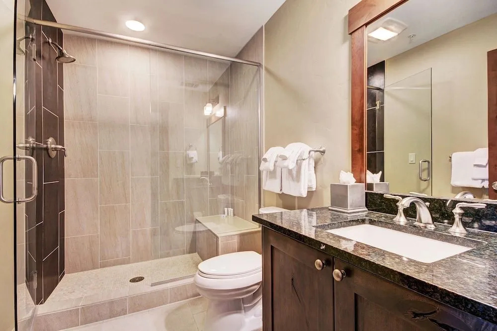 One Ski Hill Place S8414