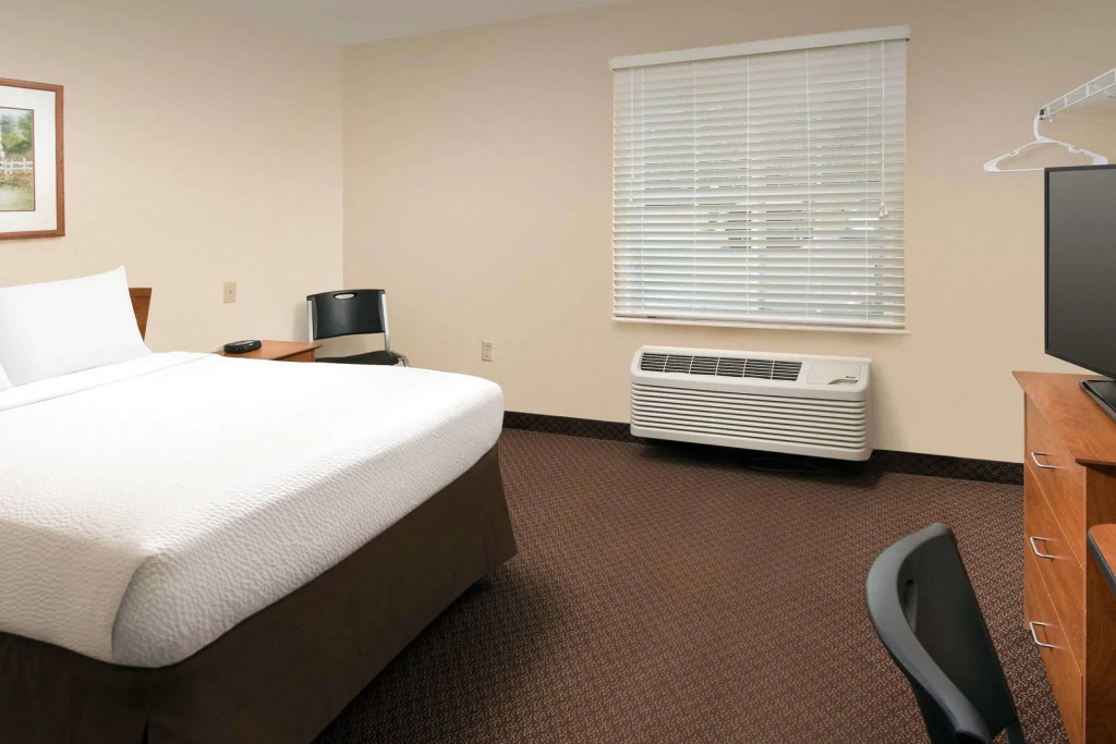 WoodSpring Suites Lexington Southeast