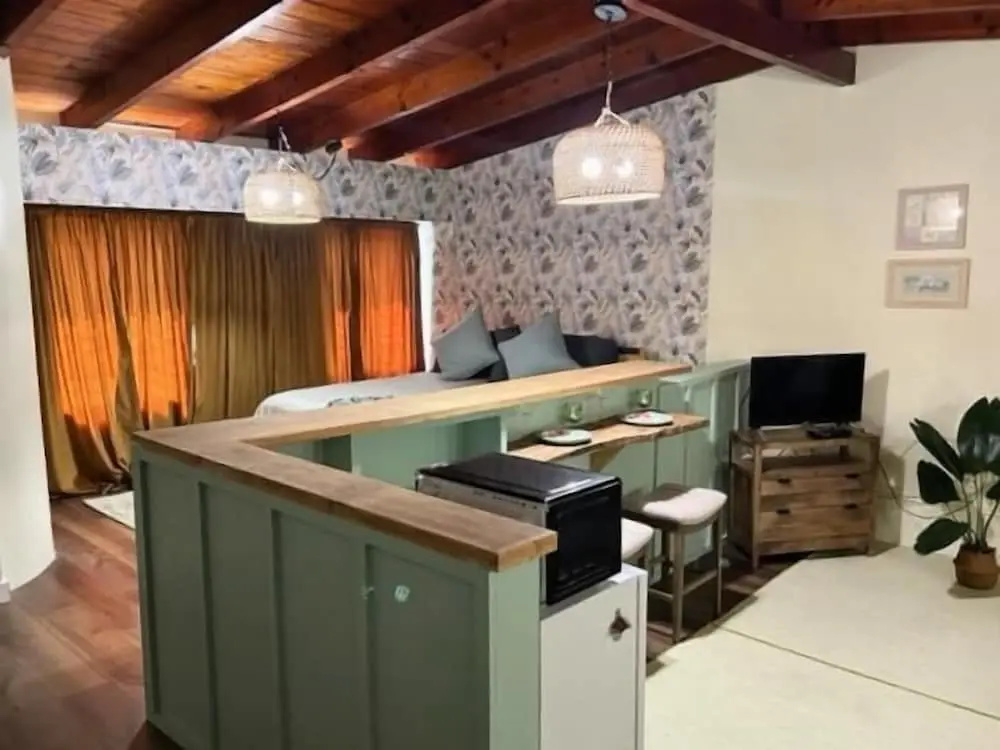 Tropical Cottages