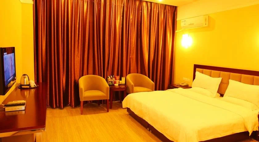 Dujiangyan Spring Business Hotel