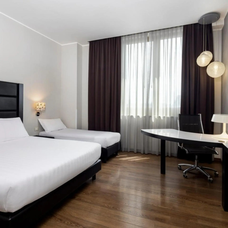 Holiday Inn Genoa City by IHG