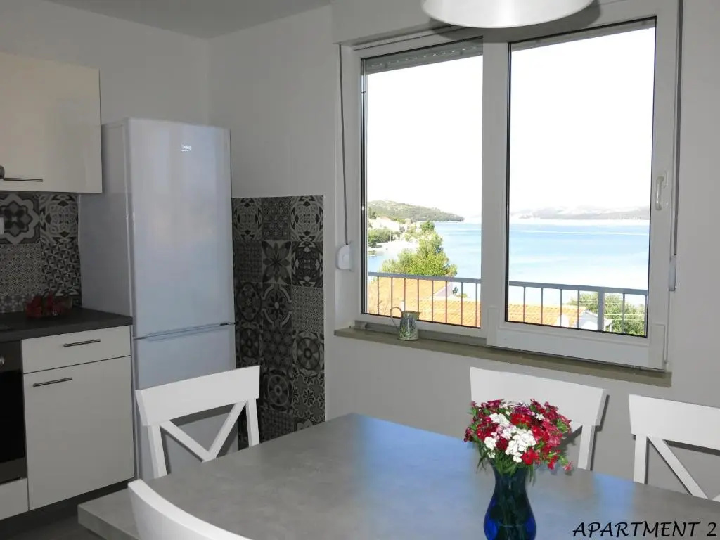Apartments Luka