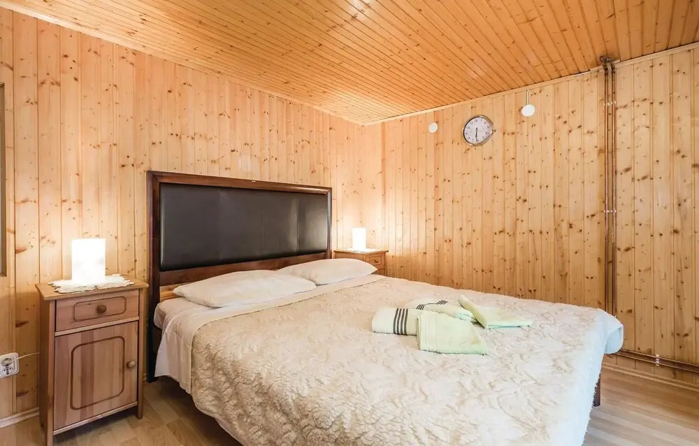 Stunning Home in Moscenicka Draga With 3 Bedrooms, Wifi and Outdoor Swimming Pool