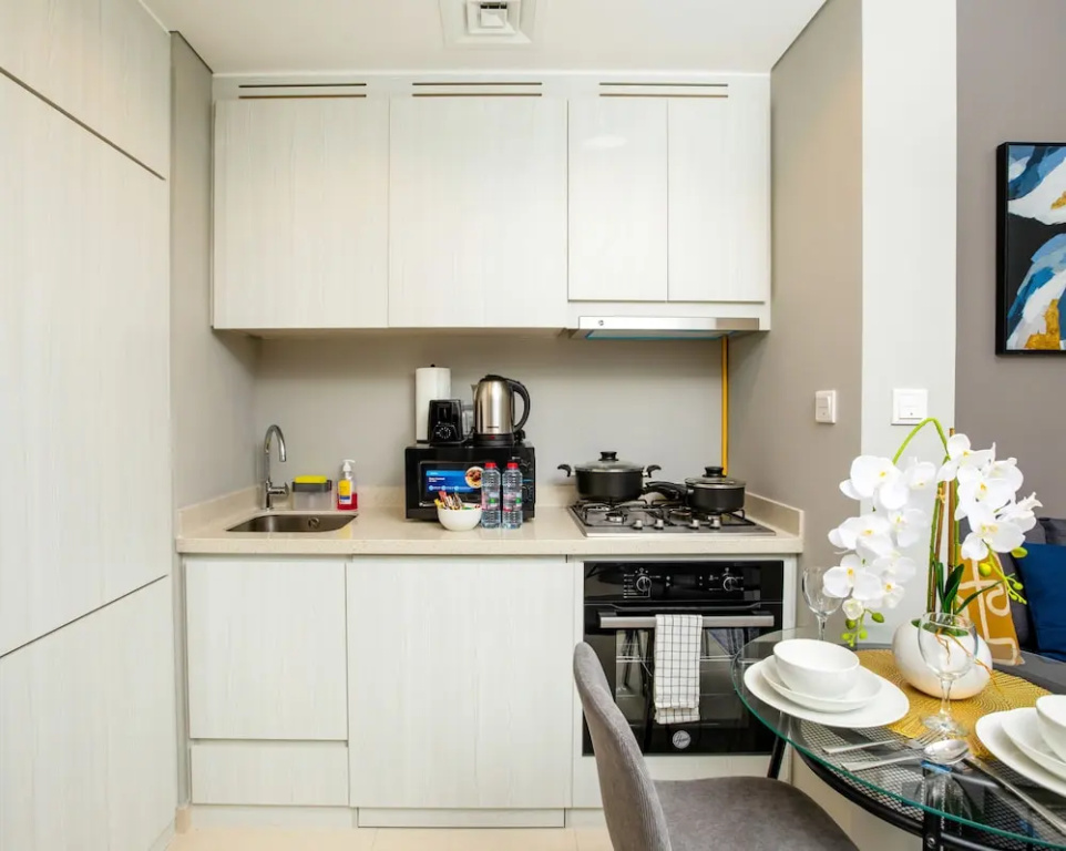 Tanin - Exquisite 1BR Apt in Zada Tower with Canal Views