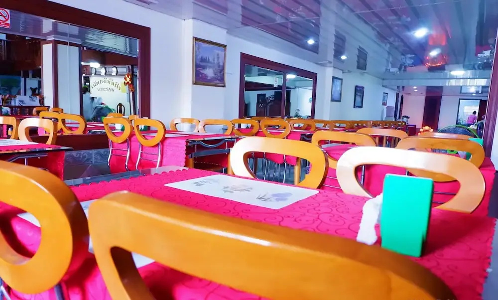 Lyly Hotel