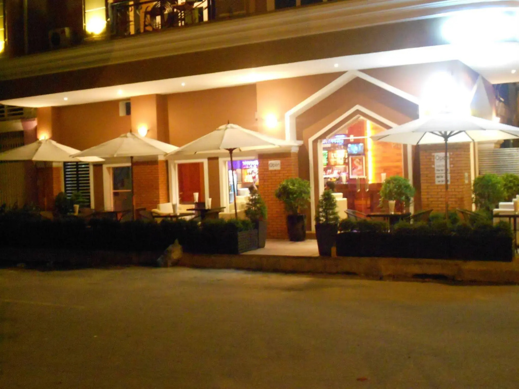 Pillar Hotel