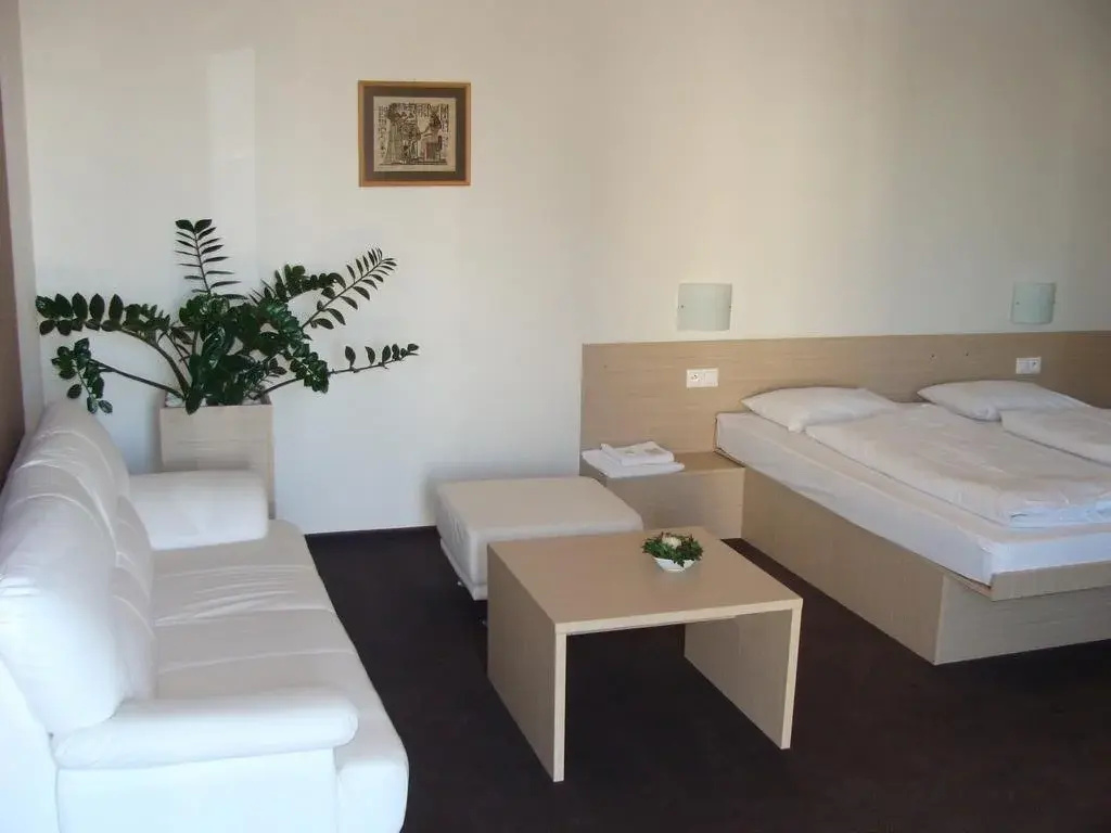 ELITE HOTEL Nová Dubnica