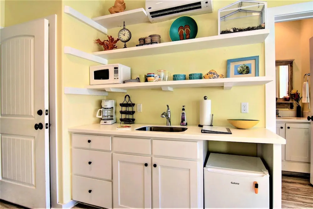 No Shirt, No Shoes, No Problem - 5 Br home