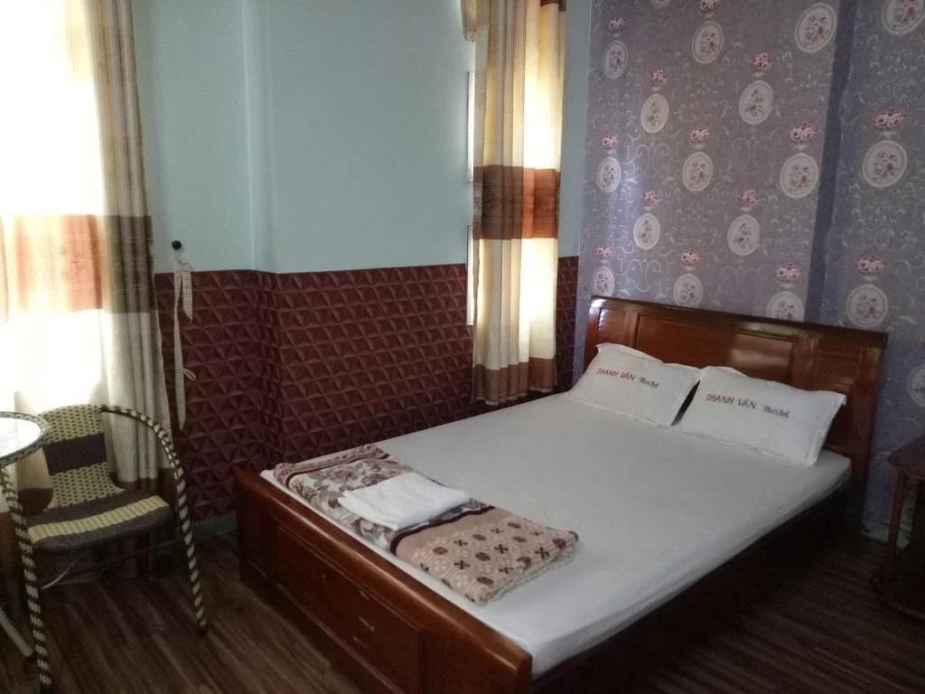 Thanh Van Hostel