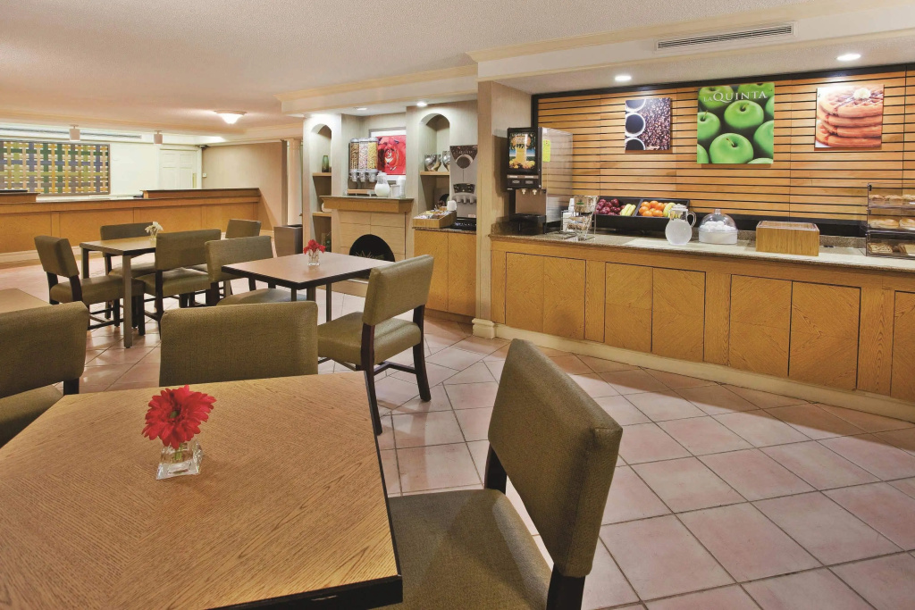 La Quinta Inn by Wyndham Savannah Midtown