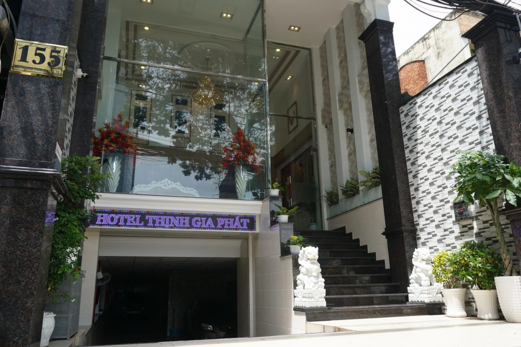 RedDoorz Thinh Gia Phat Hotel