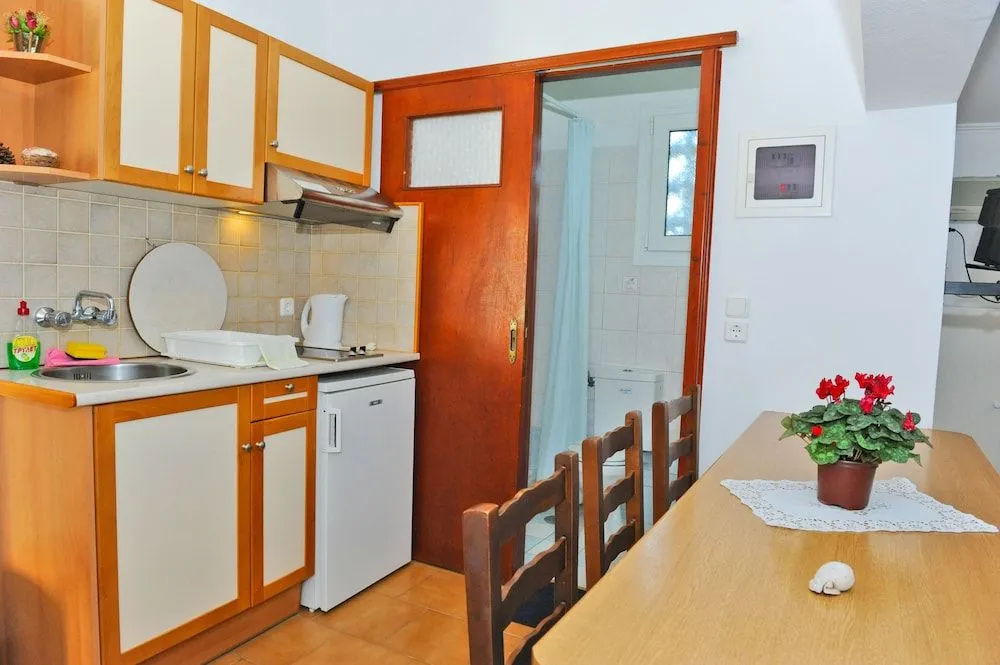 Tilemachos Rooms & Studios