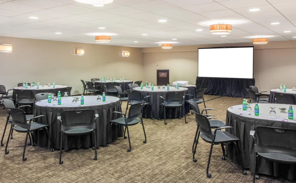 Crowne Plaza Chicago Ohare Hotel & Conf Ctr by IHG
