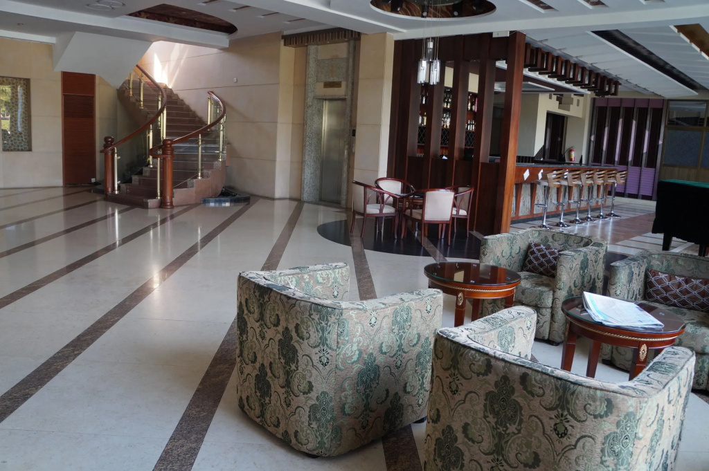 Best Western Plus Paramount Hotel