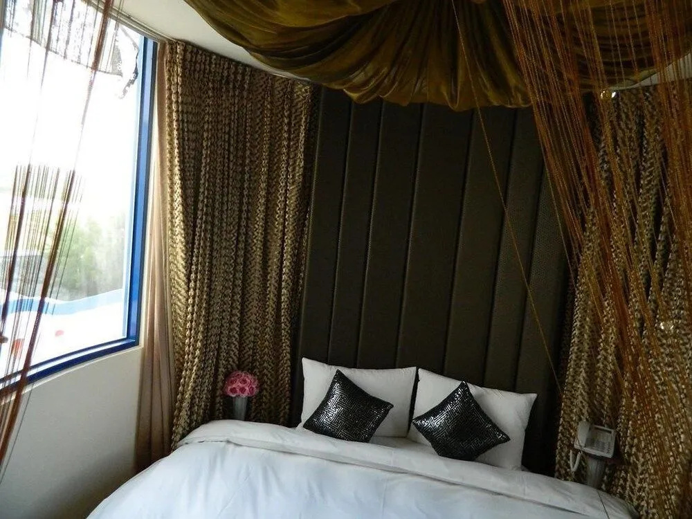 The Domed Tile B&B