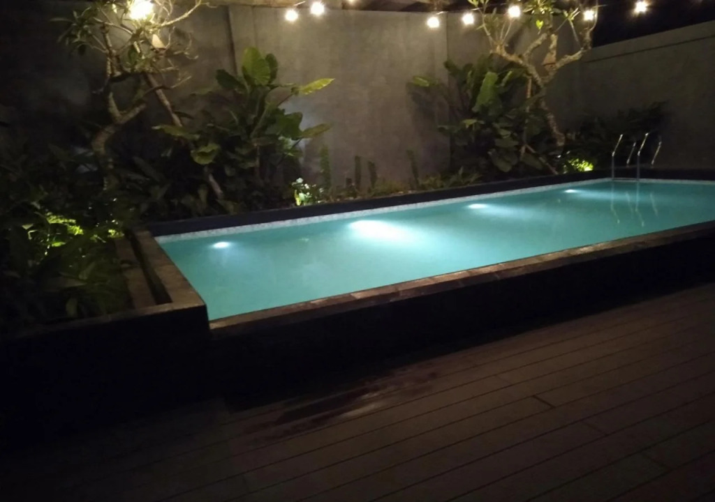 Front One Inn Kediri