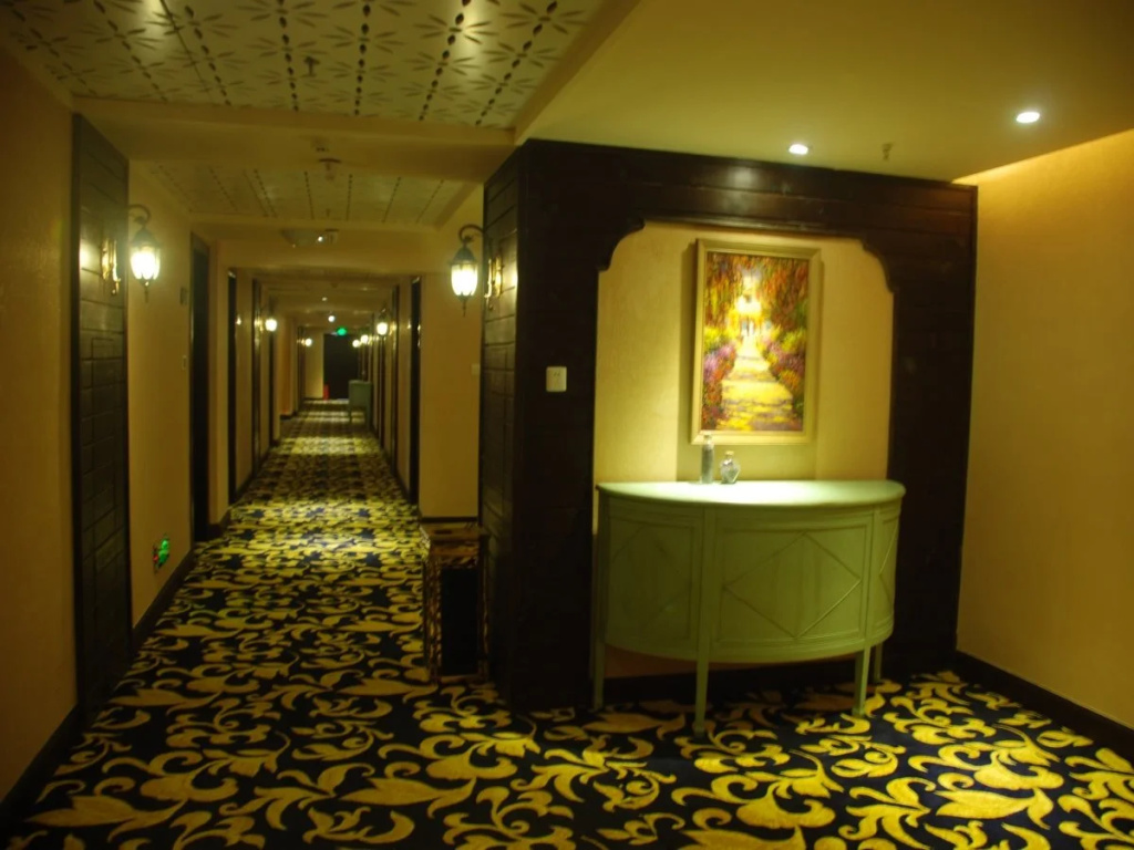 Chengdu Zifei Hotel
