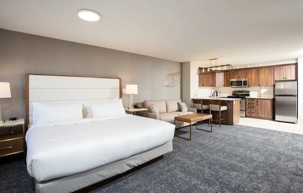 Pomeroy Hotel Fort McMurray