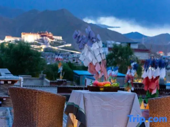 Lobbum Tsang Boutique Hotel