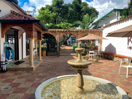 Kau Hotel