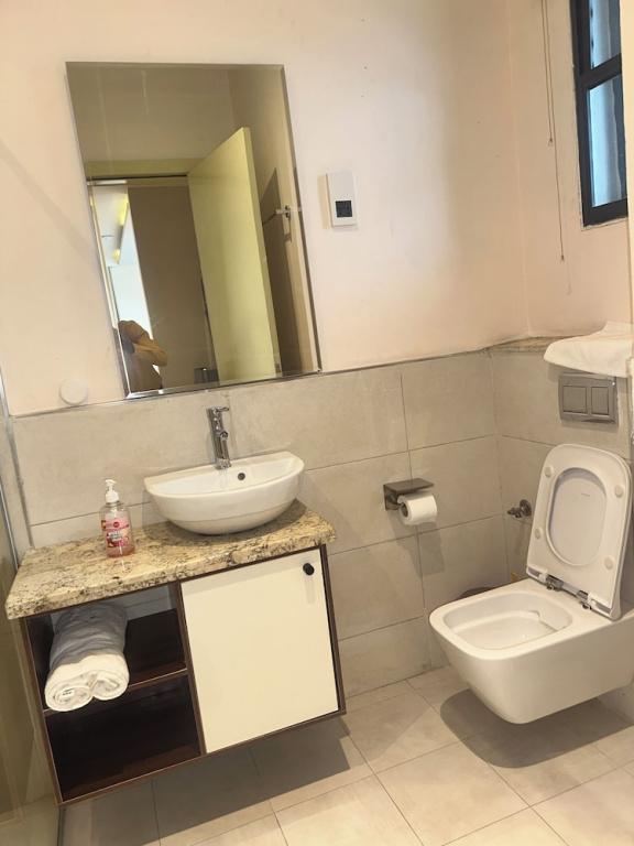 Vievely Suites and Apartments