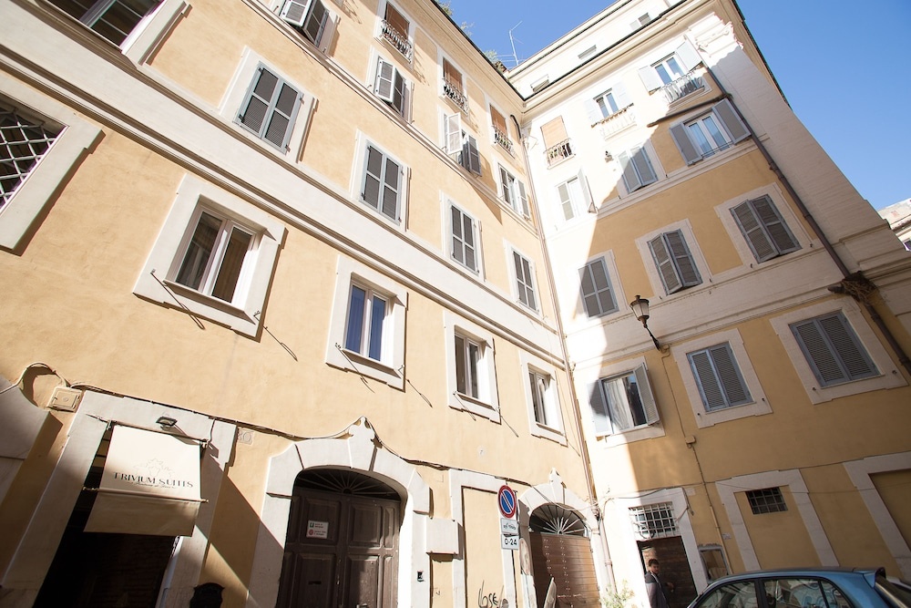 Fontana Di Trevi Luxury Apartments