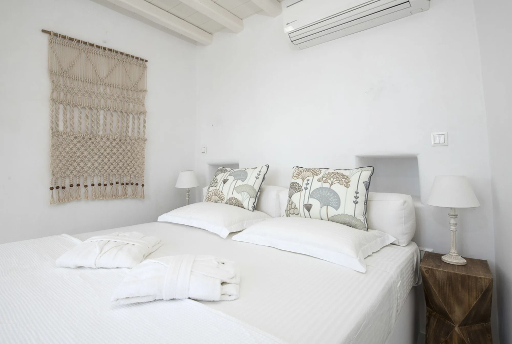 Eden View Suites & Villas