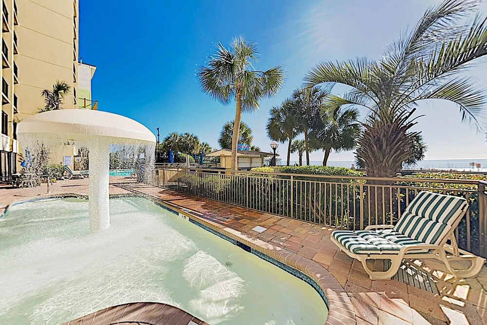 New Listing! Beach Penthouse W/ All-season Pool 1 Bedroom Condo