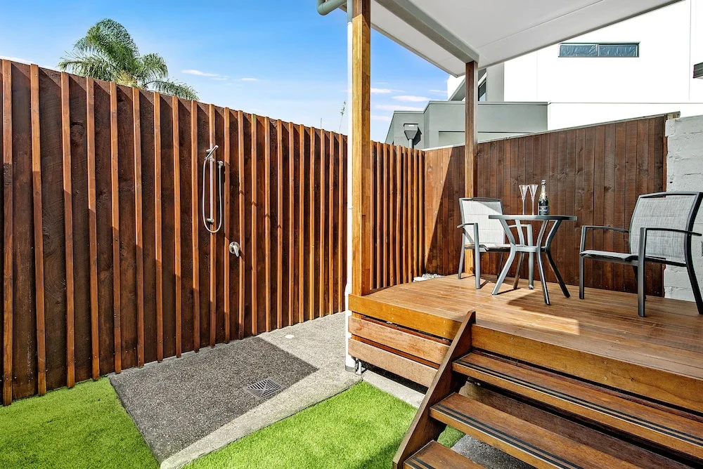 Luxury 1 Bedroom home in Broadbeach Waters