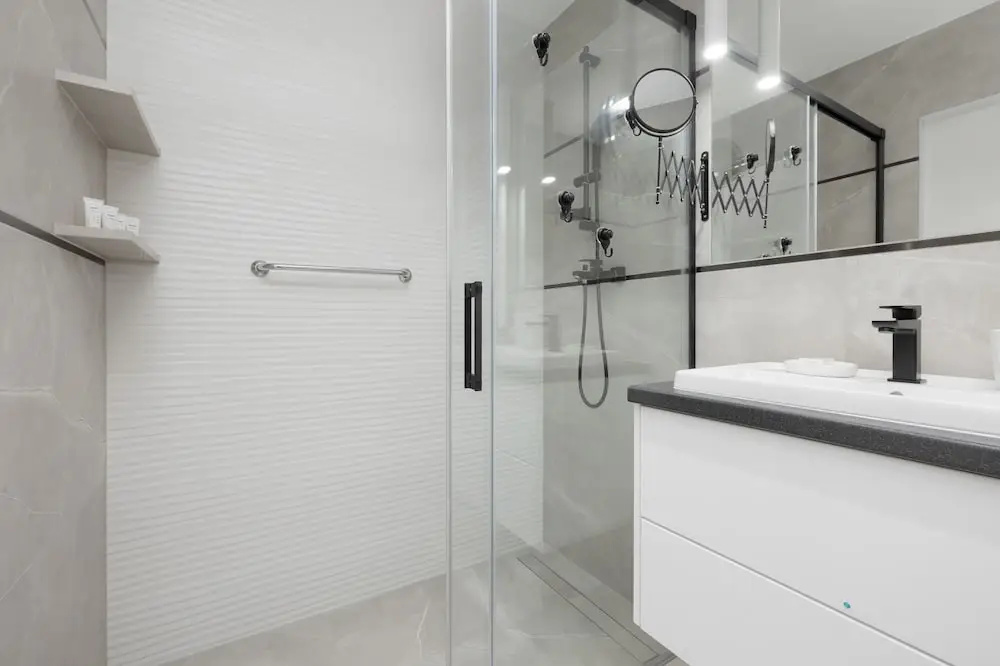 Riverfront Apartment by Renters
