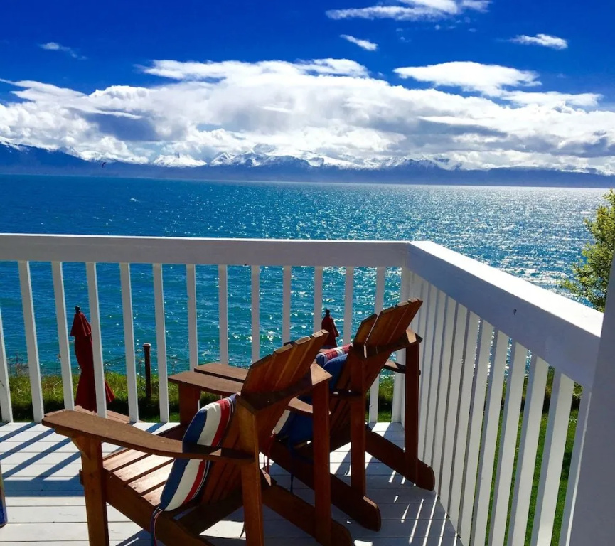 Ocean House Inn & Condos