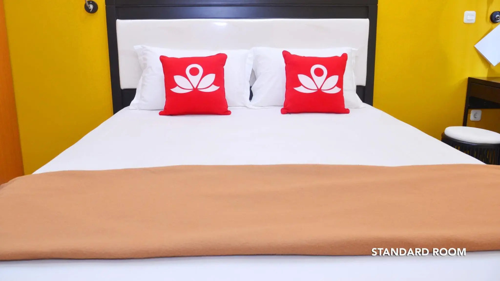 Zen Rooms Anjani Galaxy Mall Syariah - Hostel