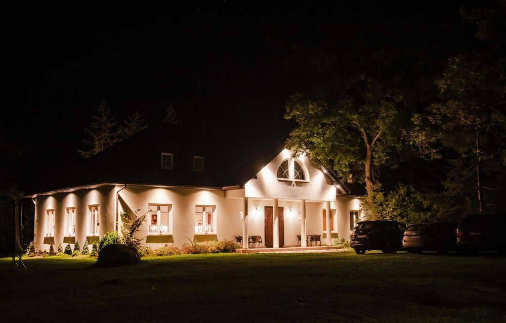 12 Bedroom Stunning Home In Debina