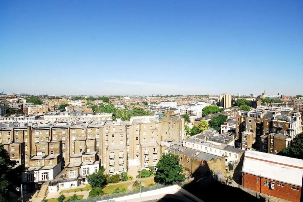 Central 2BR Home in Heart of Kensington, 4 Guests