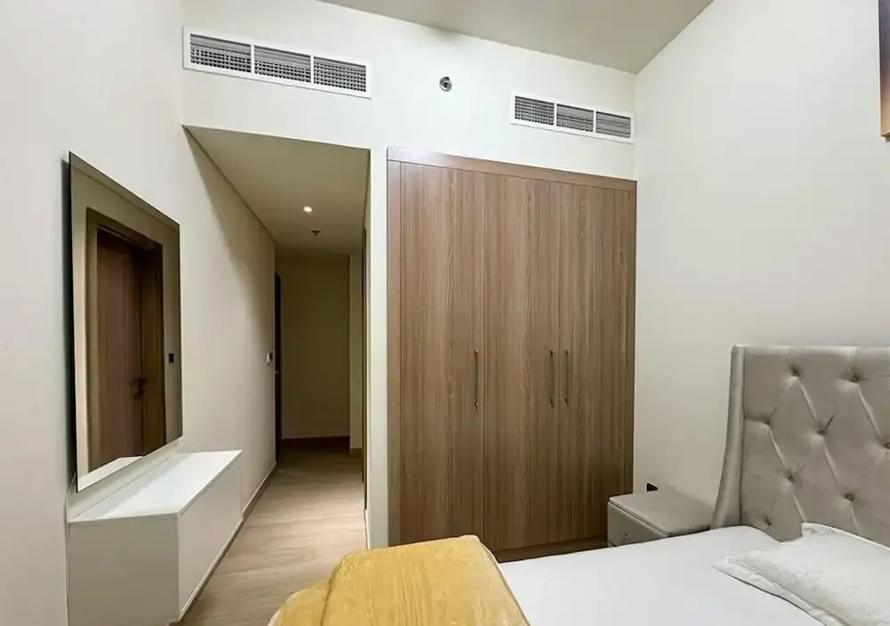 Spacious 3BR in Azizi Riviera by Bespoke