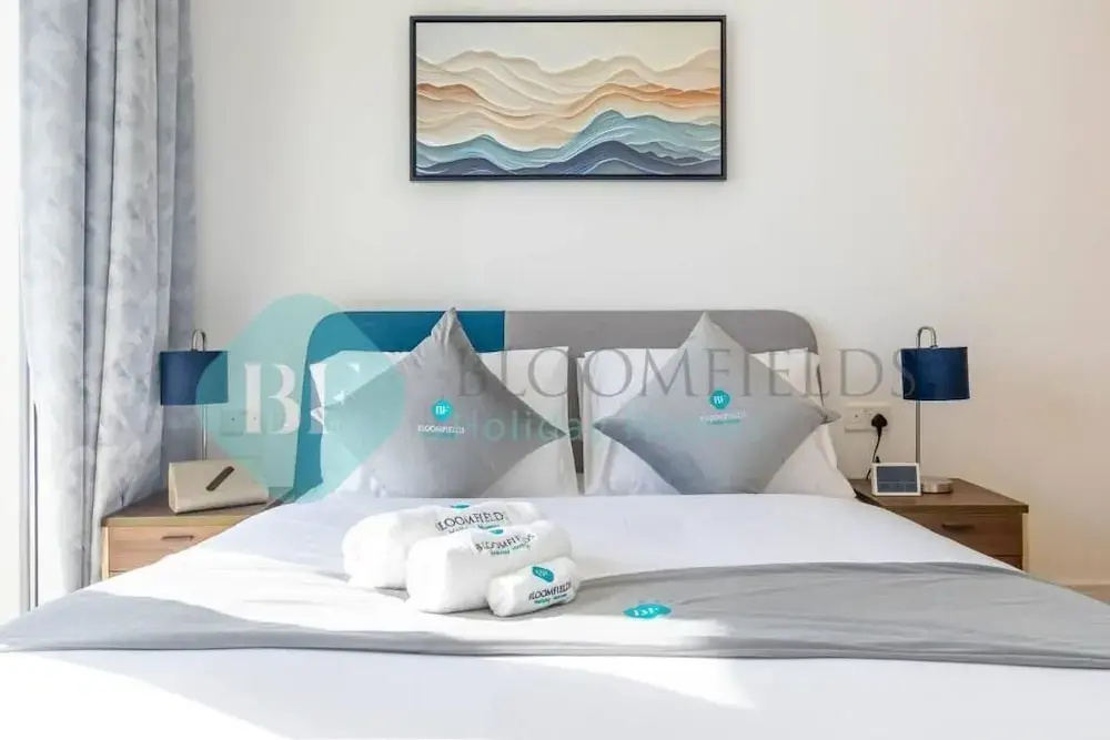 Bloomfields Incredible 1BR In Oasis