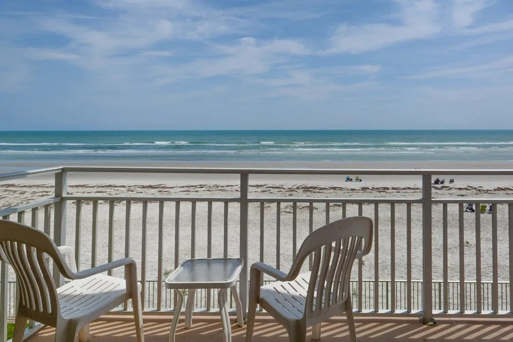 SCG206 - Sea Coast Gardens by RedAwning