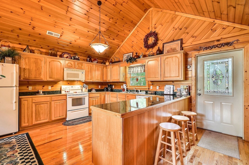 Seminole Ridge 3 Bedroom Cabin