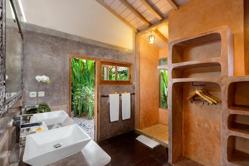 Villa Amsa by Pertama Management
