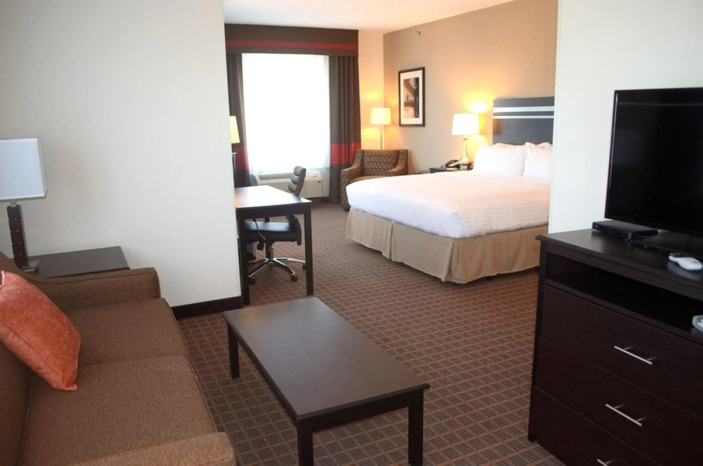 Holiday Inn Express & Suites Golden by IHG
