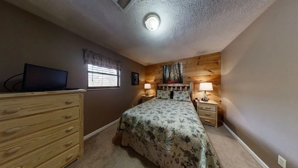 Heaven's Door 2 Bedroom Cabin by RedAwning