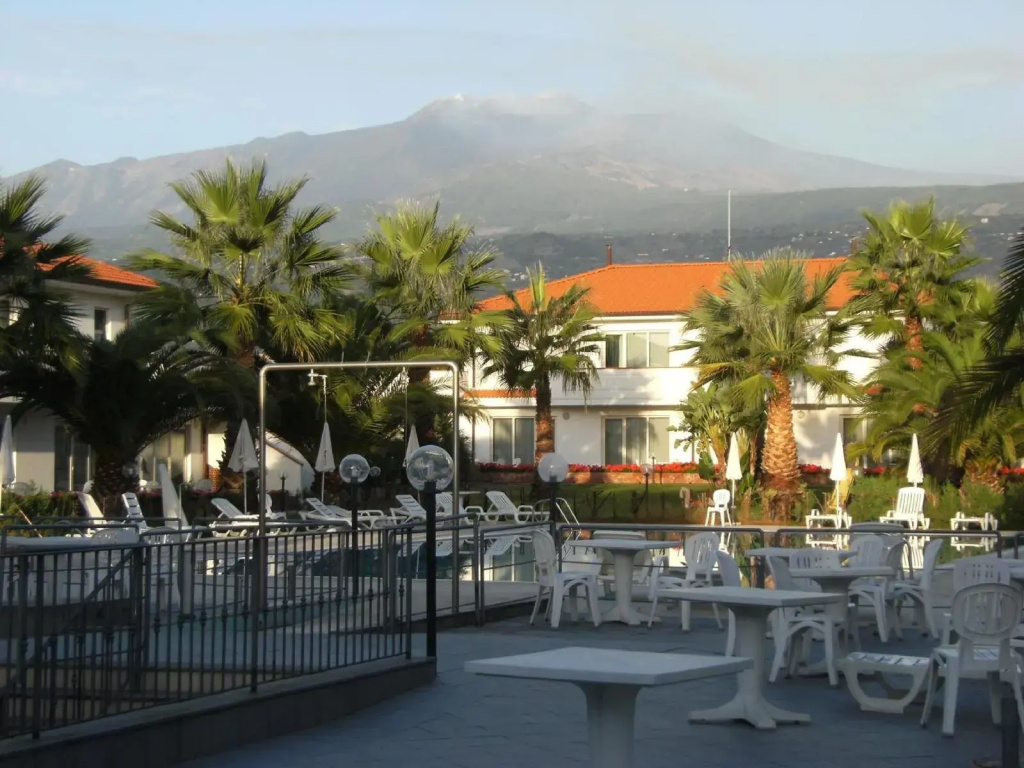 King's House Hotel Resort