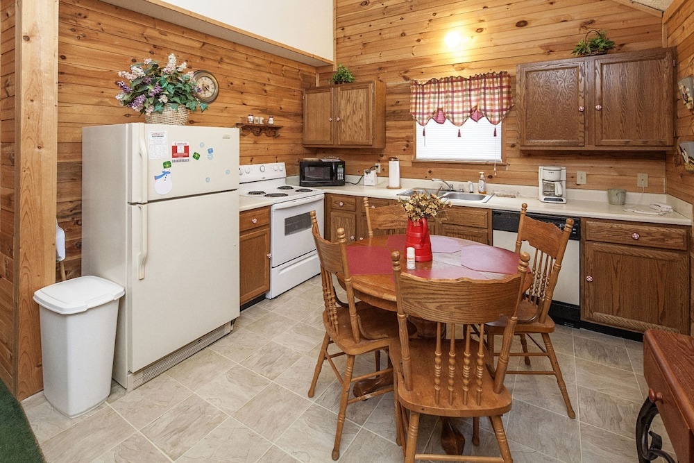 Natures View by Heritage Cabin Rentals
