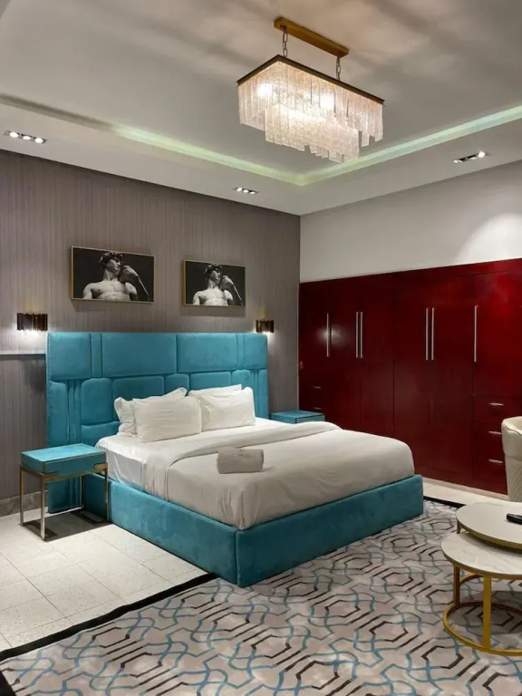 Sujimoto Residences Precious