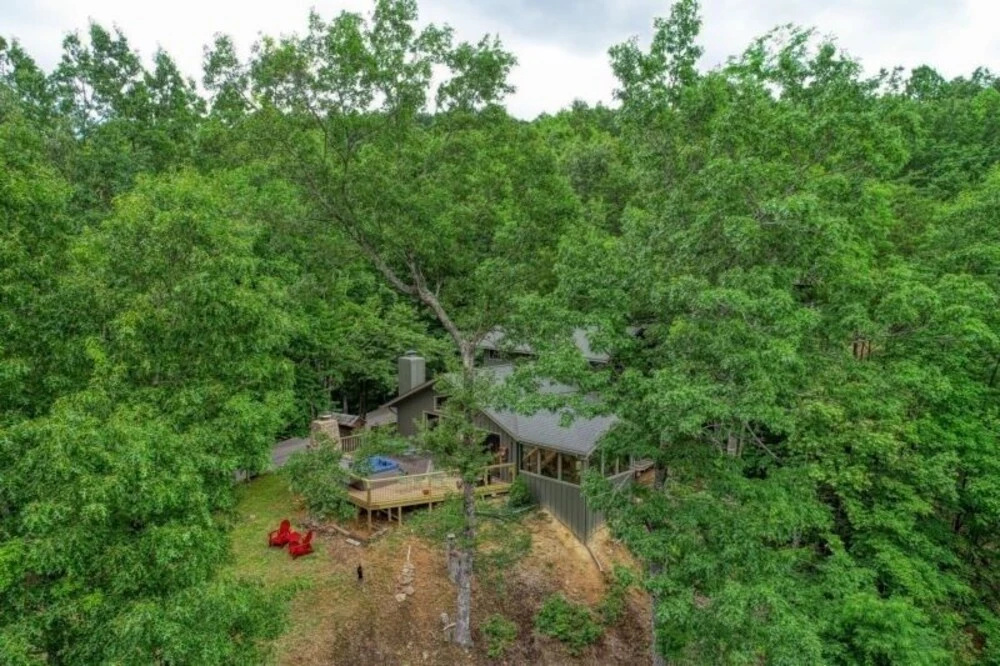 A Southern Point Of View - 3 Bedrooms, 2 Baths, Sleeps 8 cabin