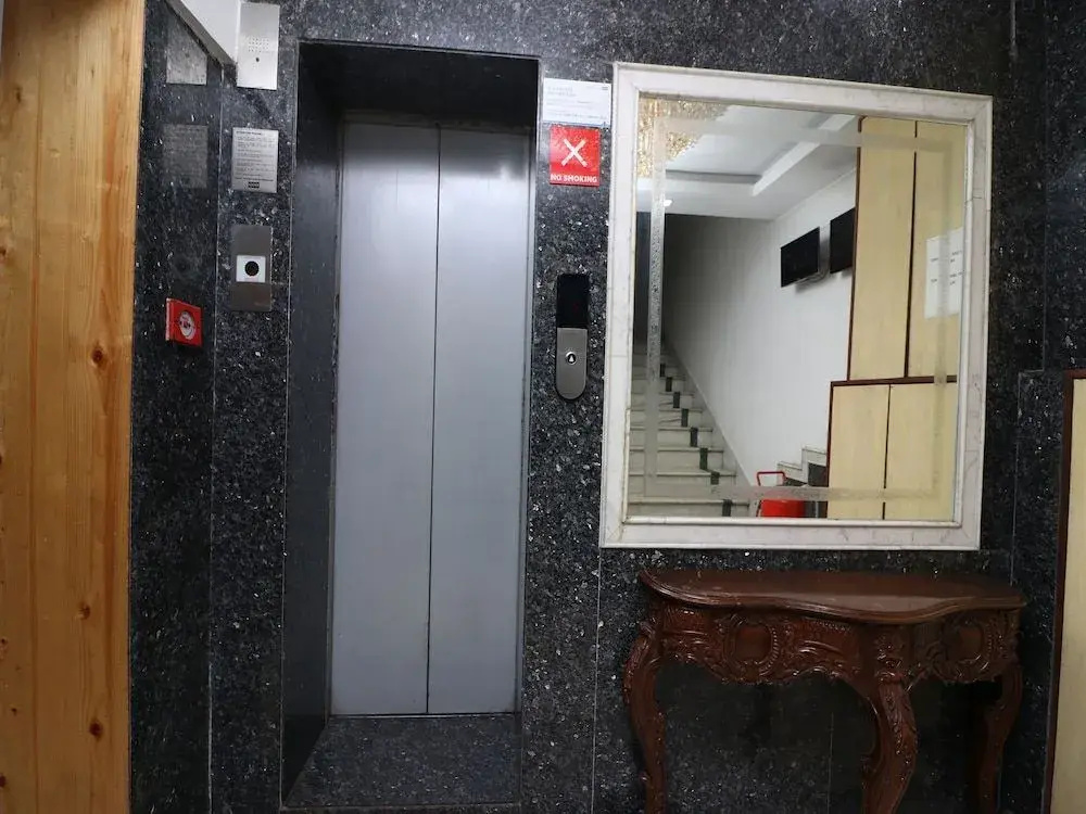 OYO 686 Hotel Thames International