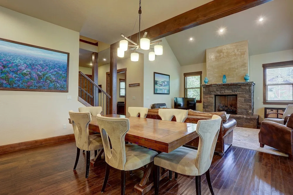 Points West 4 Bedroom Townhouse by RedAwning