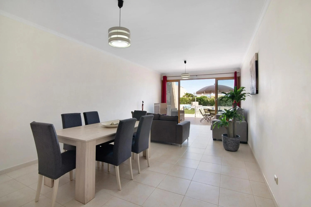 Albufeira Townhouse beach by AlbufeiraRentals