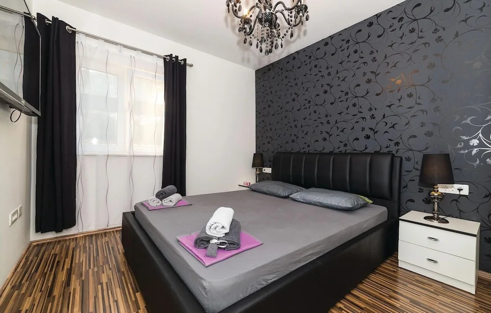 Nice Home in Kastel Gomilica With Sauna, Wifi and 2 Bedrooms