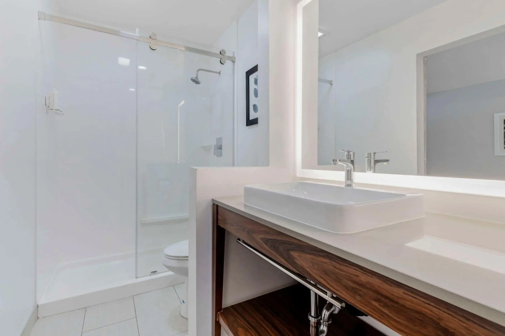 Country Inn & Suites by Radisson, Vallejo Napa Valley, CA